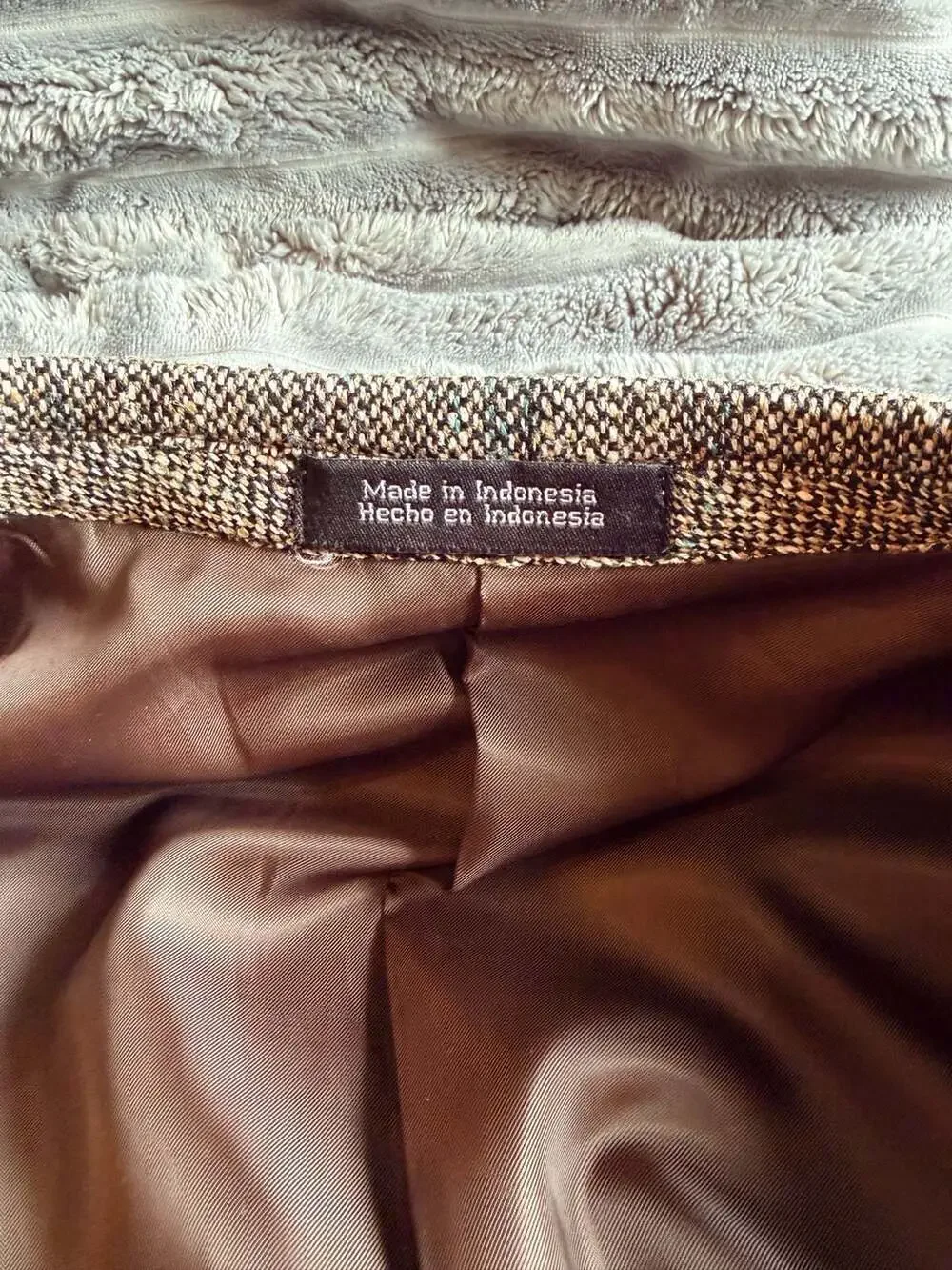 Vintage 100% Silk Herringbone Textured Men's Sport Coat Blazer Quiet Luxury
